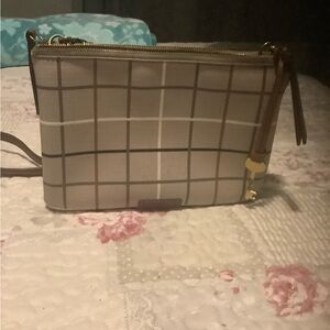 Fossil Cream and Brown Crossbody Bag with Modern Design